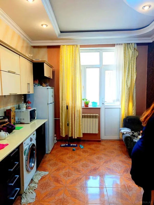 Satılır 2 otaqlı mənzil 86 m²