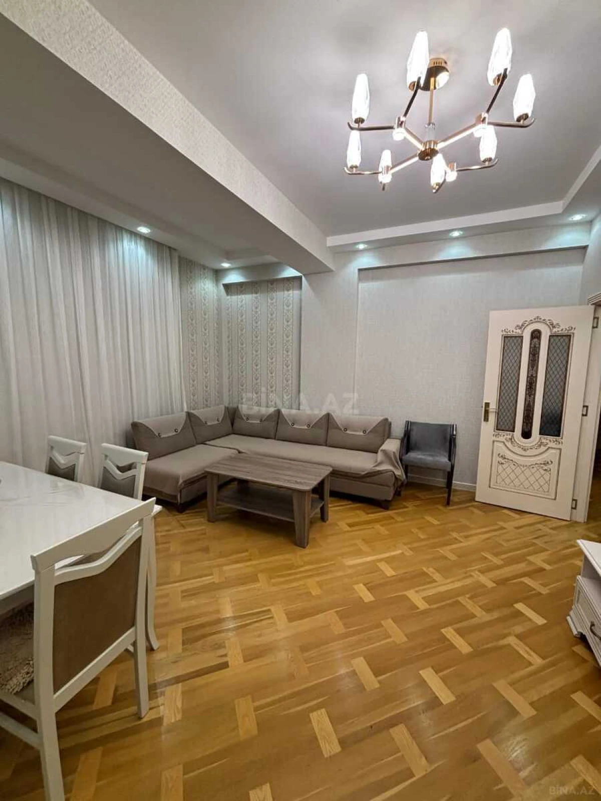 Satılır 2 otaqlı mənzil 78 m²