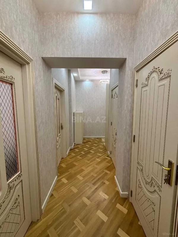 Satılır 2 otaqlı mənzil 78 m²