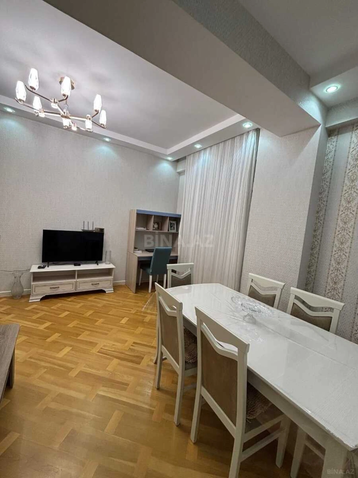 Satılır 2 otaqlı mənzil 78 m²