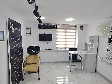 Satılır obyekt 65 m²