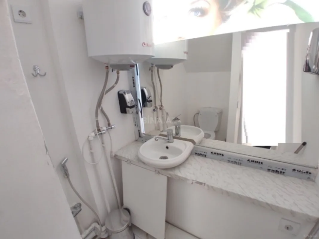 Satılır obyekt 65 m²