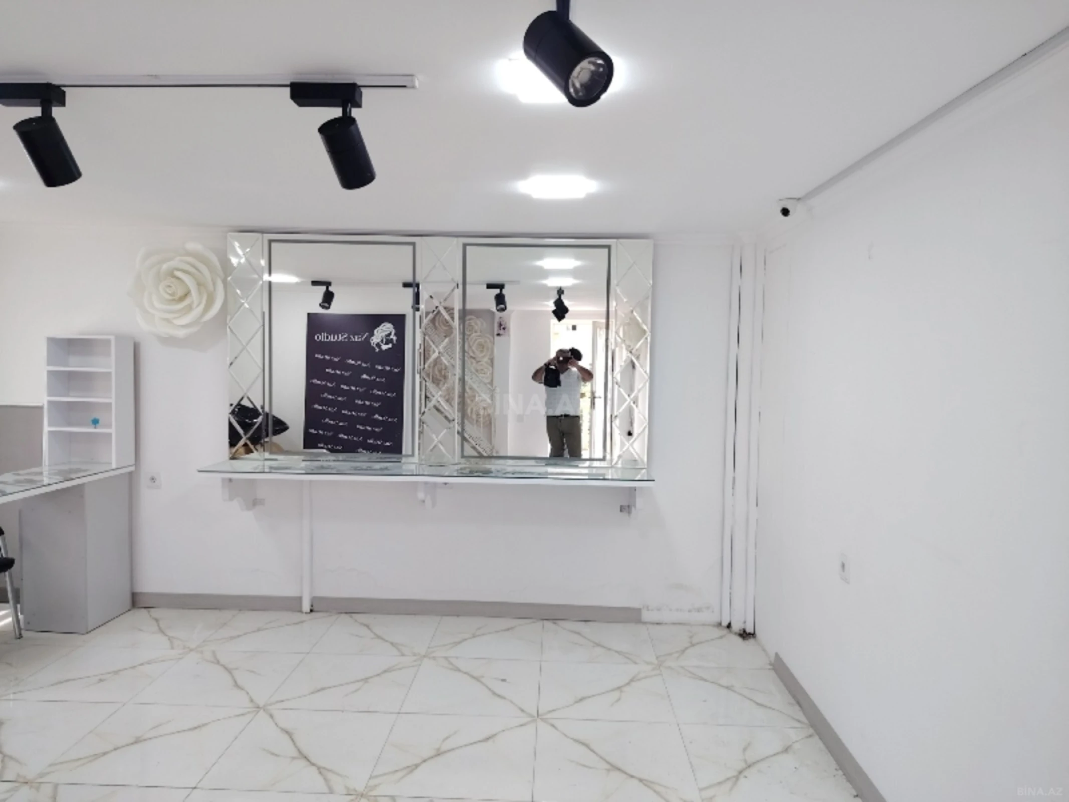 Satılır obyekt 65 m²