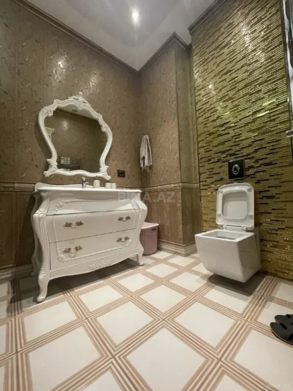 Kirayə verilir 3 otaqlı mənzil 153 m²