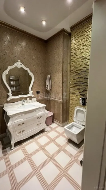 Kirayə verilir 3 otaqlı mənzil 153 m²