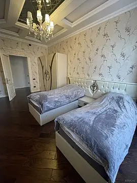 Kirayə verilir 3 otaqlı mənzil 153 m²