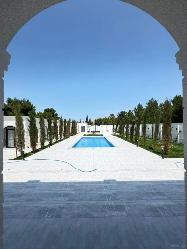 Satılır 6 otaqlı həyət evi 500 m²