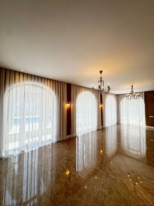 Satılır 6 otaqlı həyət evi 500 m²