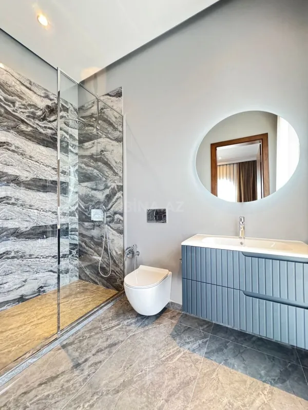 Satılır 6 otaqlı həyət evi 500 m²