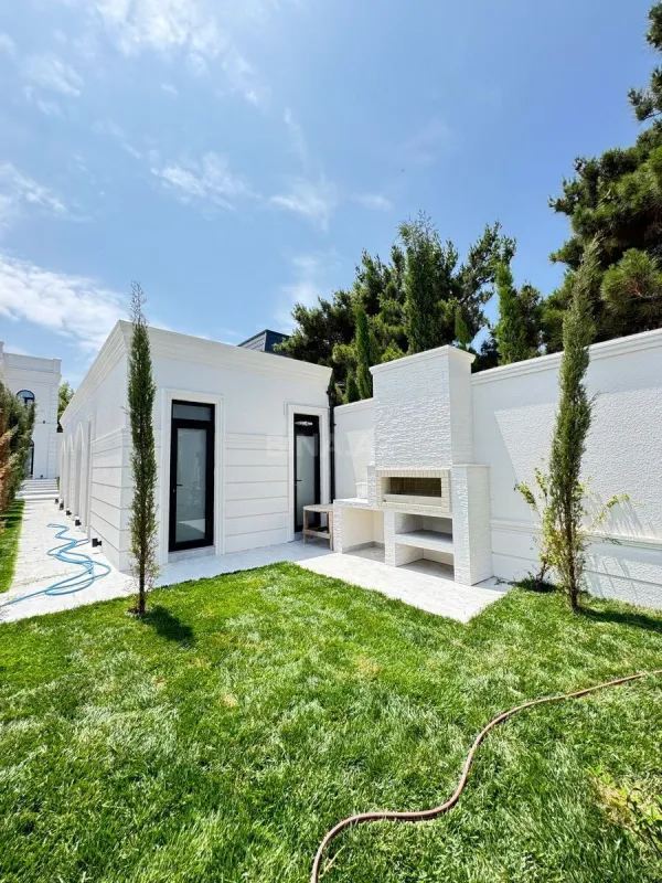 Satılır 6 otaqlı həyət evi 500 m²