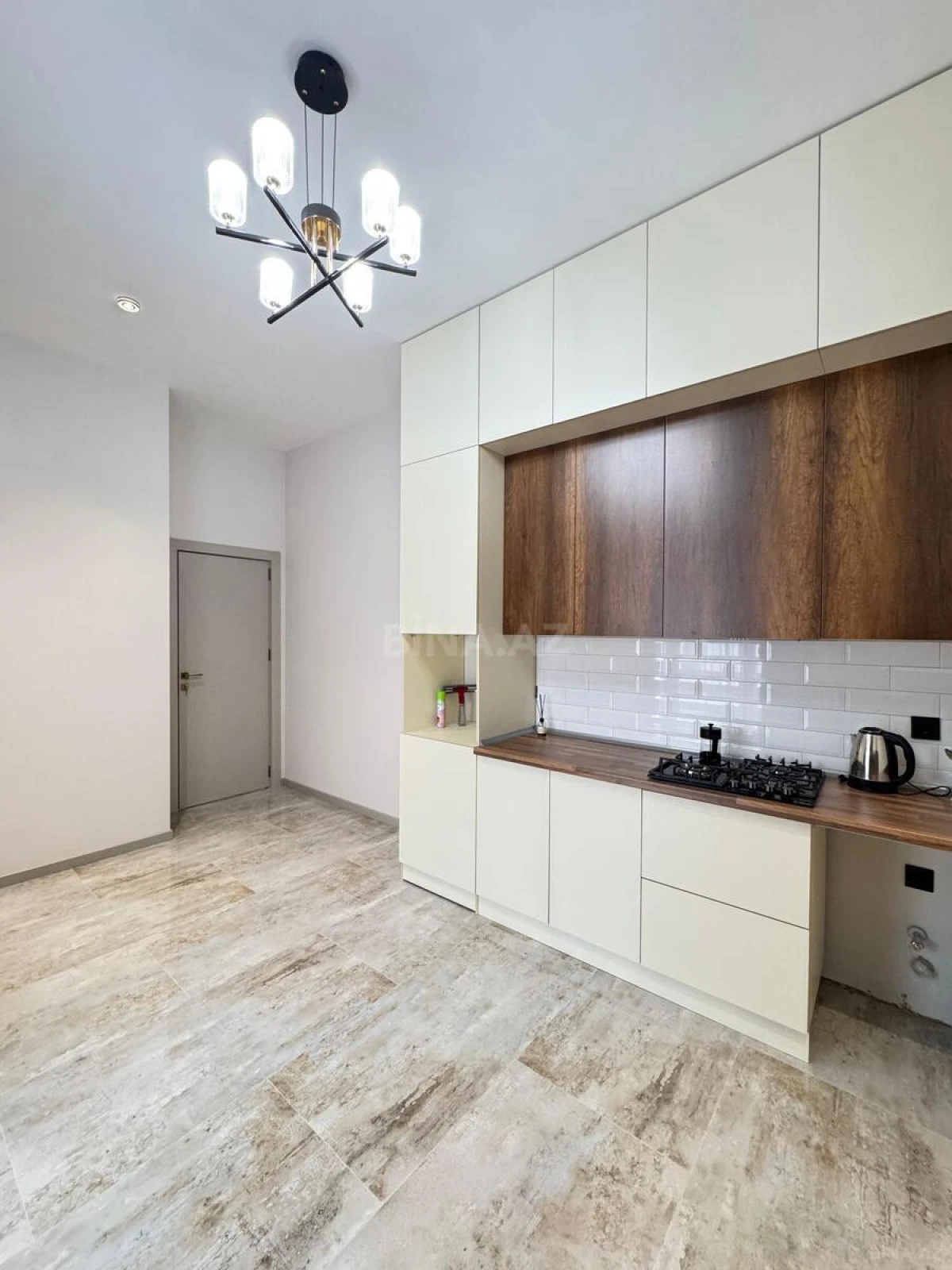 Satılır 4 otaqlı həyət evi 200 m²