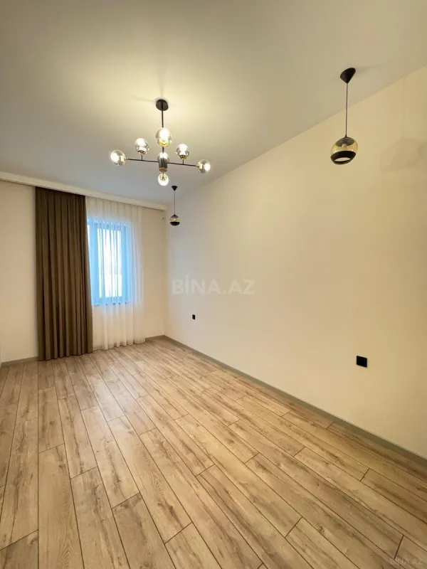 Satılır 4 otaqlı həyət evi 200 m²