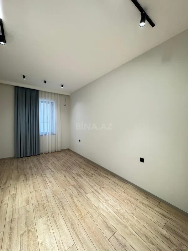 Satılır 4 otaqlı həyət evi 200 m²