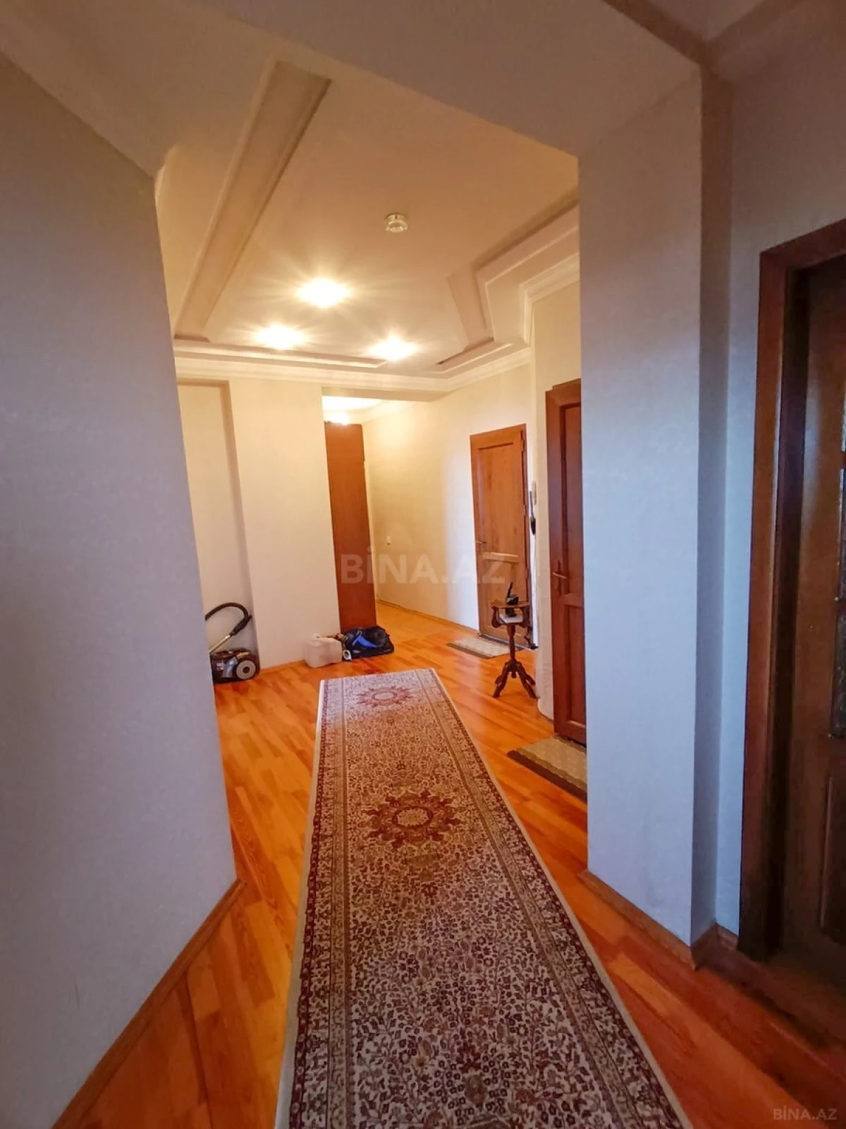 Satılır 3 otaqlı mənzil 103 m²