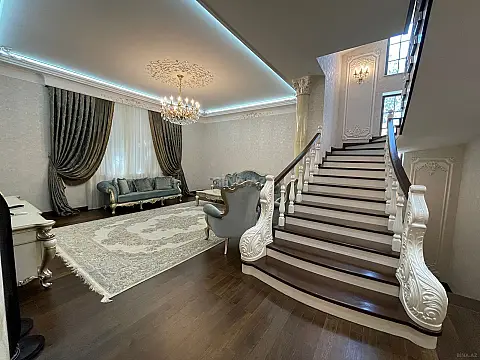 Satılır 7 otaqlı həyət evi 550 m²