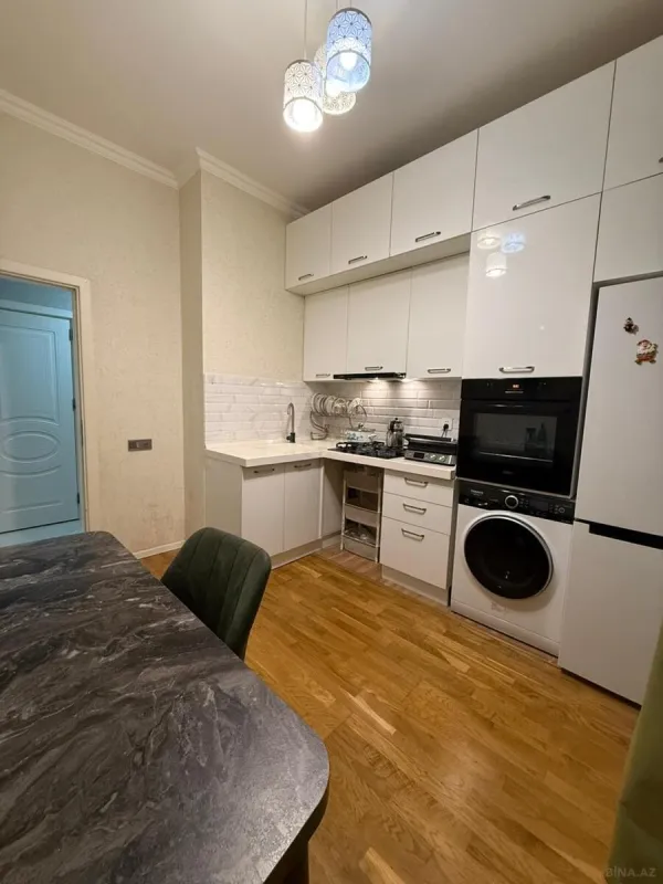 Satılır 3 otaqlı mənzil 84 m²