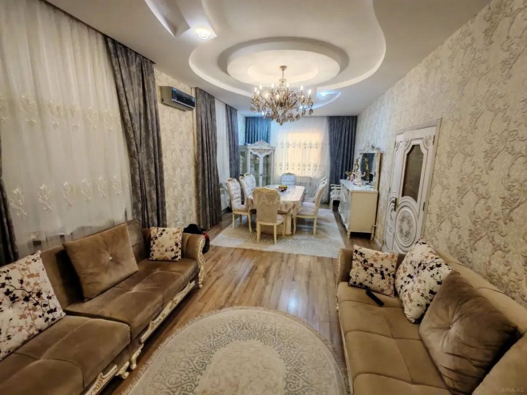 Satılır 5 otaqlı həyət evi 180 m²
