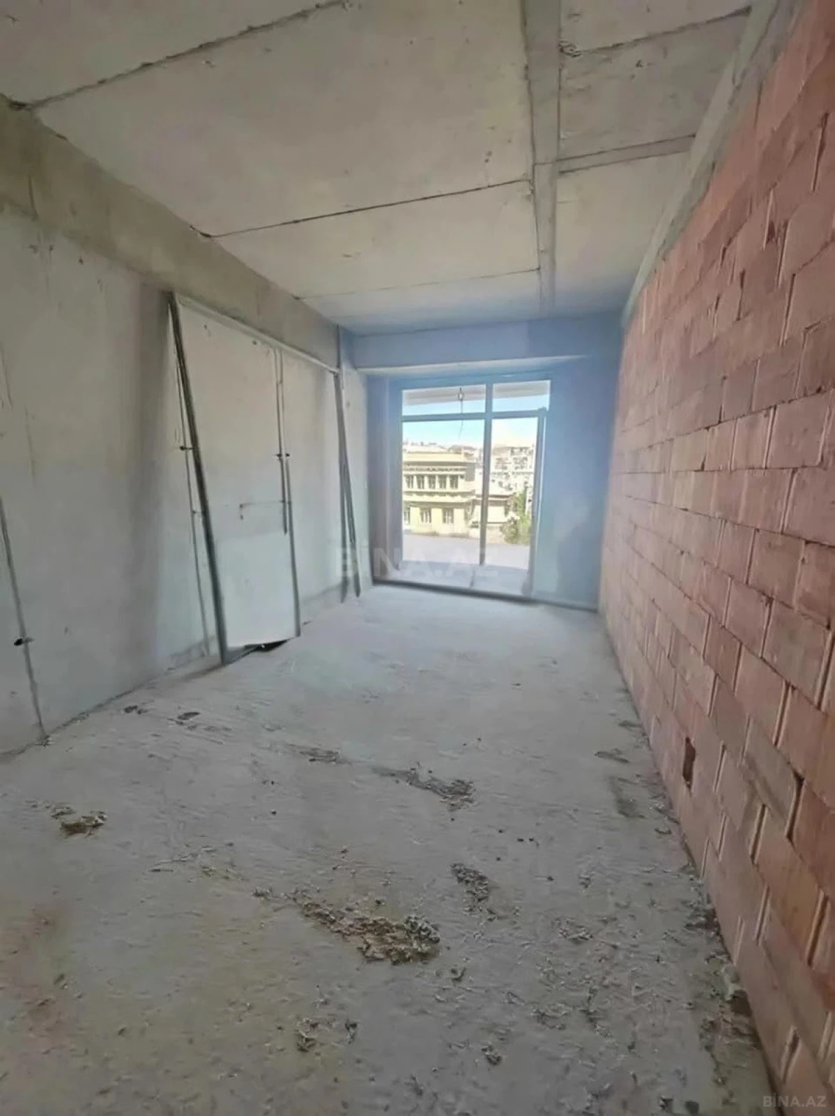 Satılır 1 otaqlı mənzil 45 m²