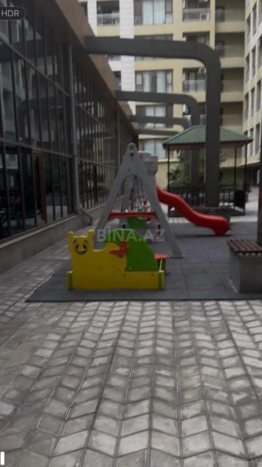 Satılır 2 otaqlı mənzil 66 m²