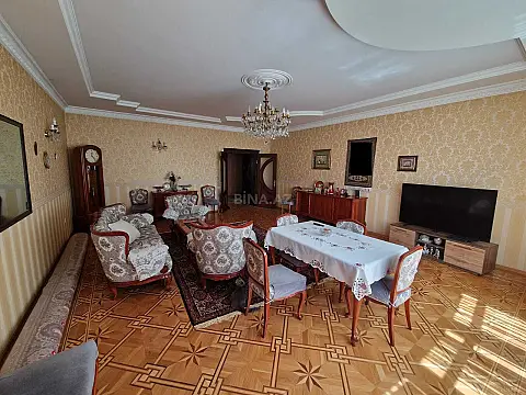 Satılır 4 otaqlı mənzil 195 m² — Bakı, Nəsimi 4 otaq 195.00 m²
