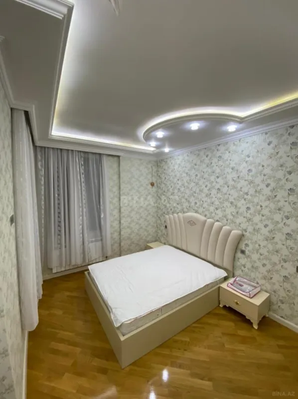 Kirayə verilir 2 otaqlı mənzil 85 m²