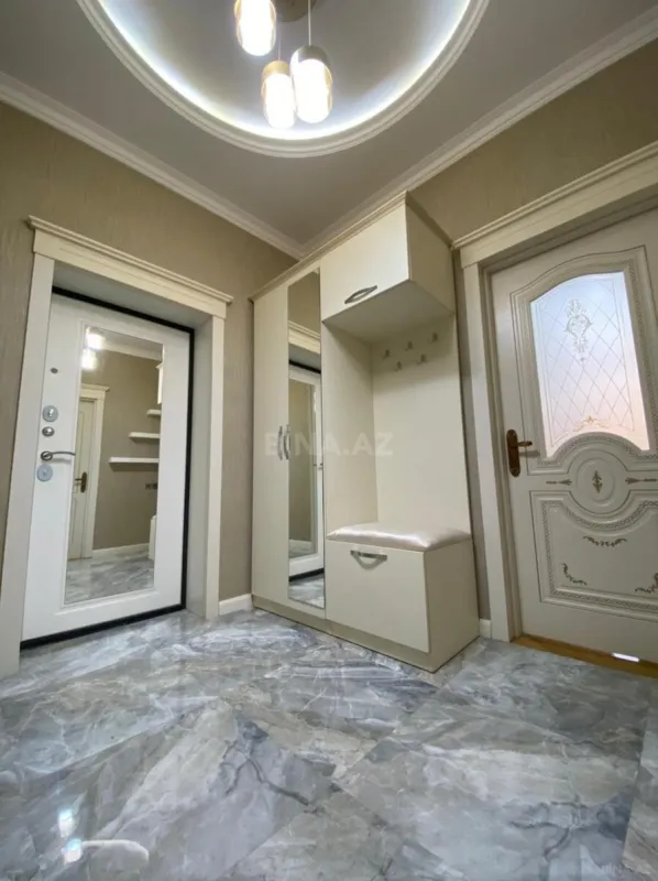 Kirayə verilir 2 otaqlı mənzil 85 m²