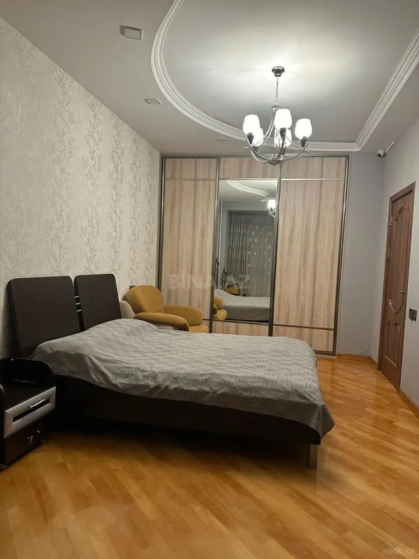 Satılır 3 otaqlı mənzil 83 m²