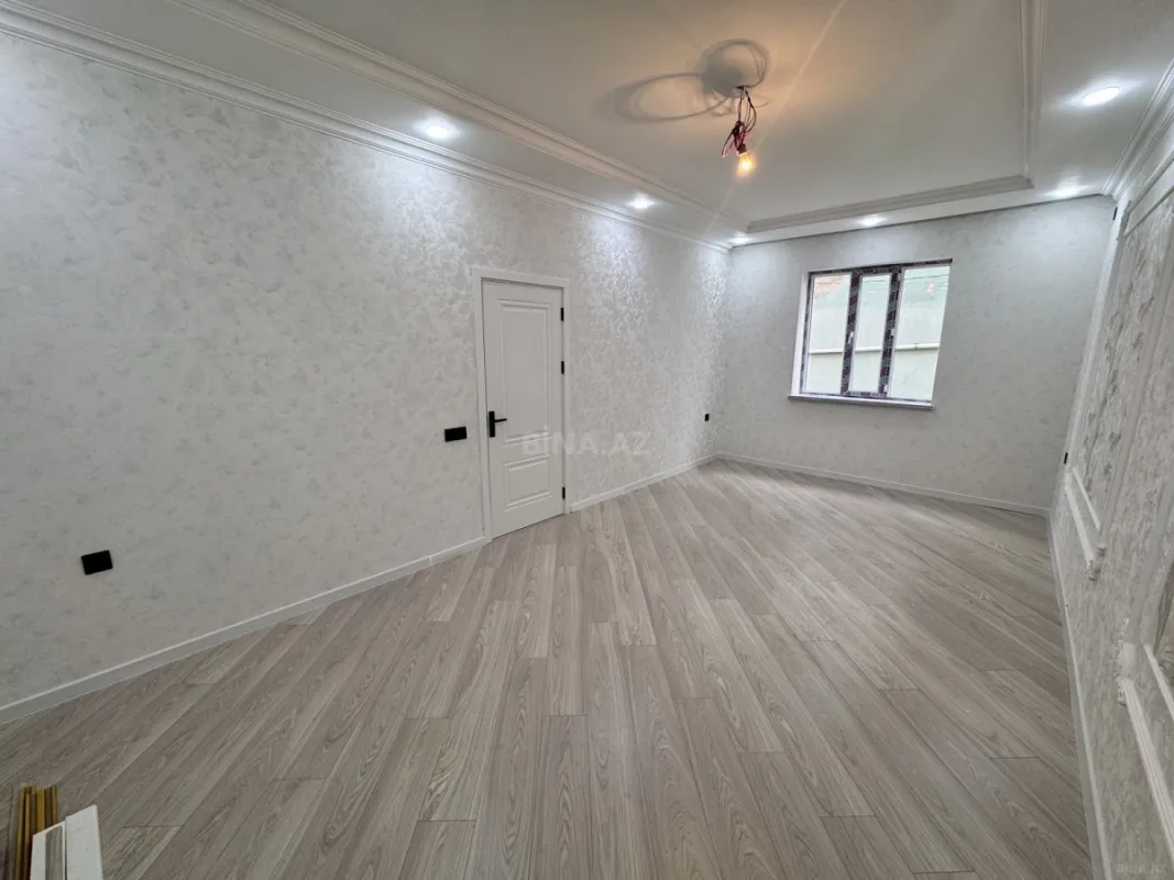 Satılır 4 otaqlı həyət evi 140 m²