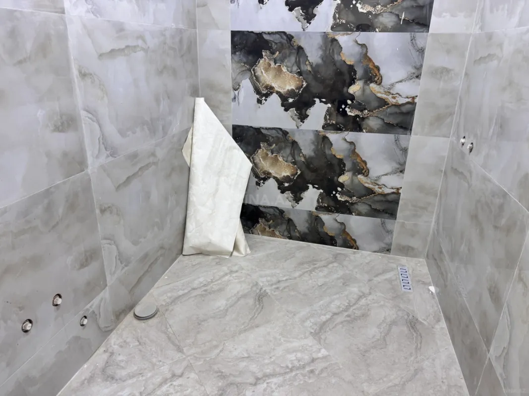 Satılır 4 otaqlı həyət evi 140 m²