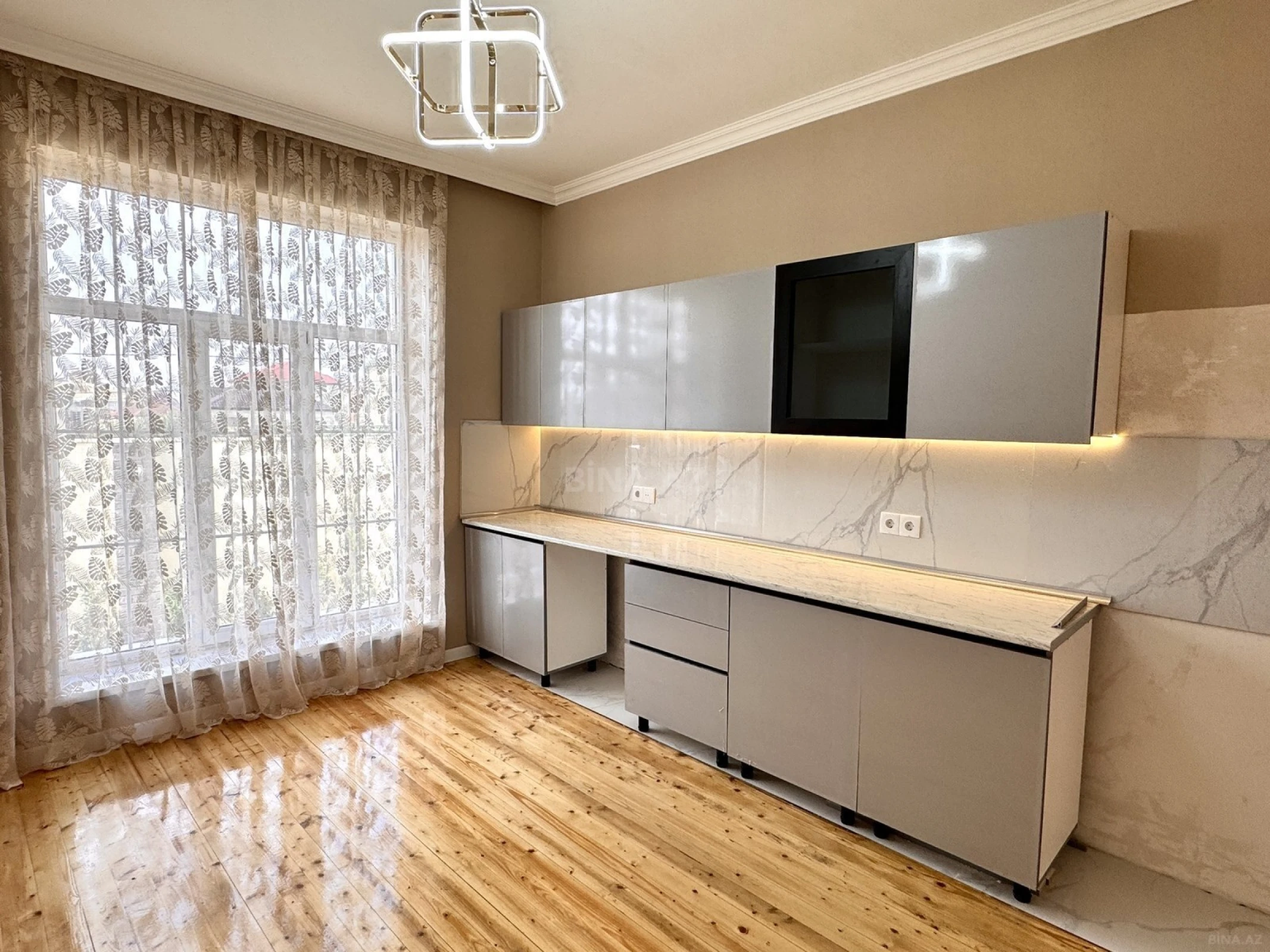 Satılır 4 otaqlı həyət evi 100 m²