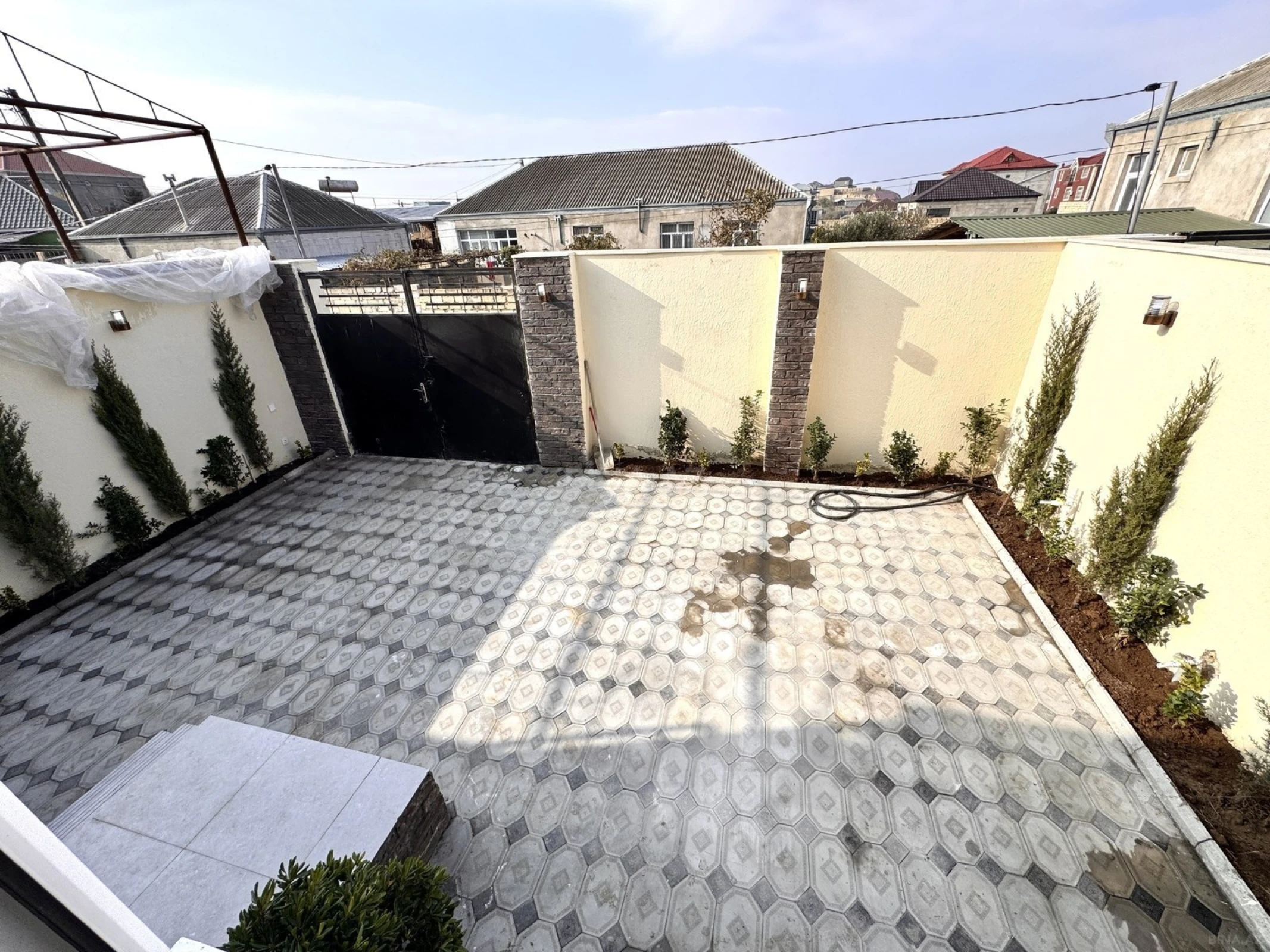 Satılır 4 otaqlı həyət evi 100 m²