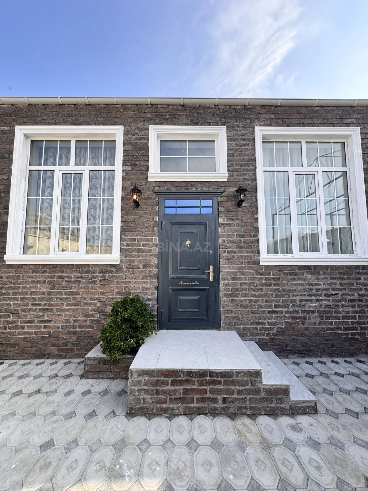 Satılır 4 otaqlı həyət evi 100 m²