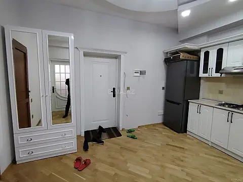Kirayə verilir 2 otaqlı mənzil 65 m² — Bakı, 8-ci mikrorayon 2 otaq 65.00 m²