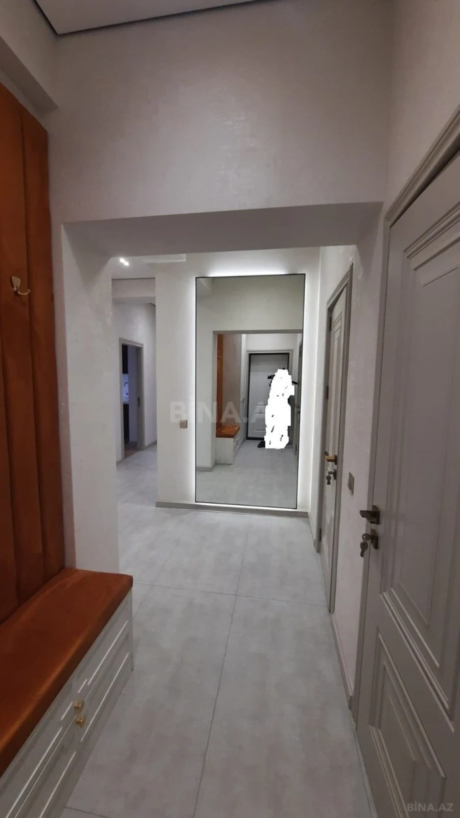 Satılır 2 otaqlı mənzil 71 m²