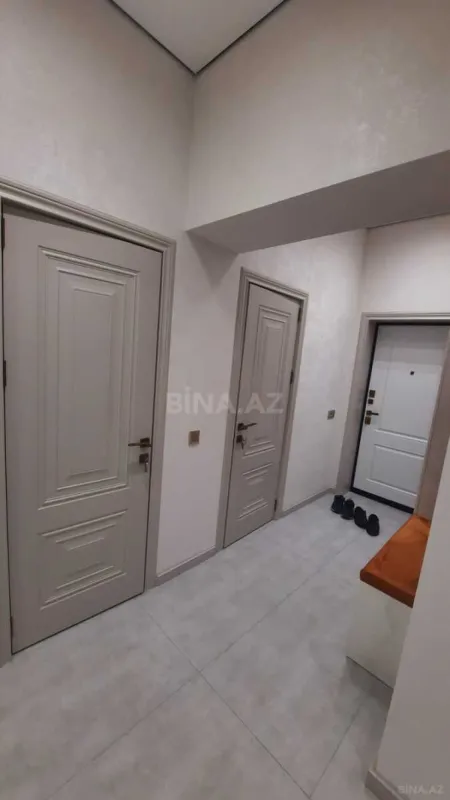 Satılır 2 otaqlı mənzil 71 m²