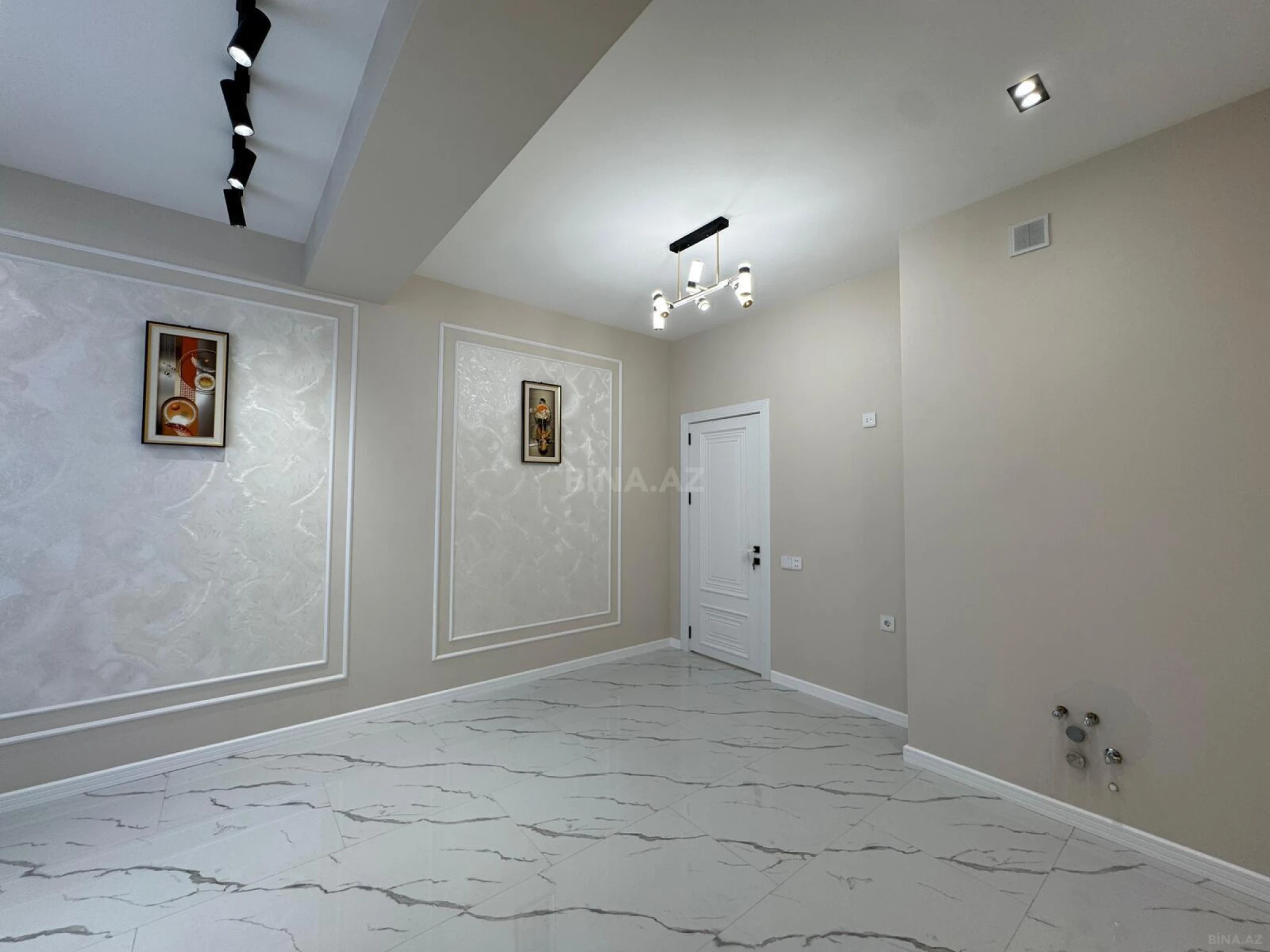 Satılır 4 otaqlı mənzil 110 m²