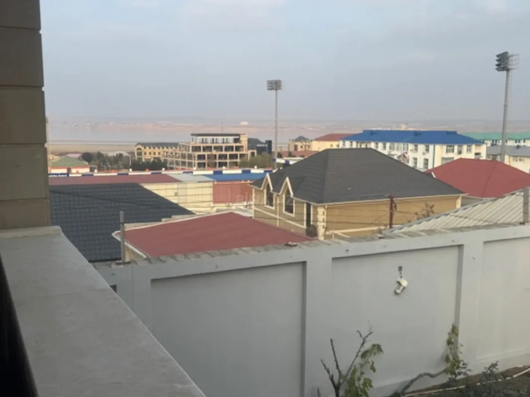 Satılır 4 otaqlı həyət evi 220 m²