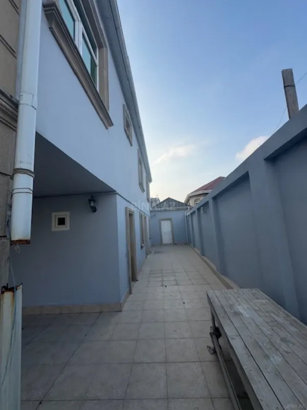 Satılır 4 otaqlı həyət evi 220 m²