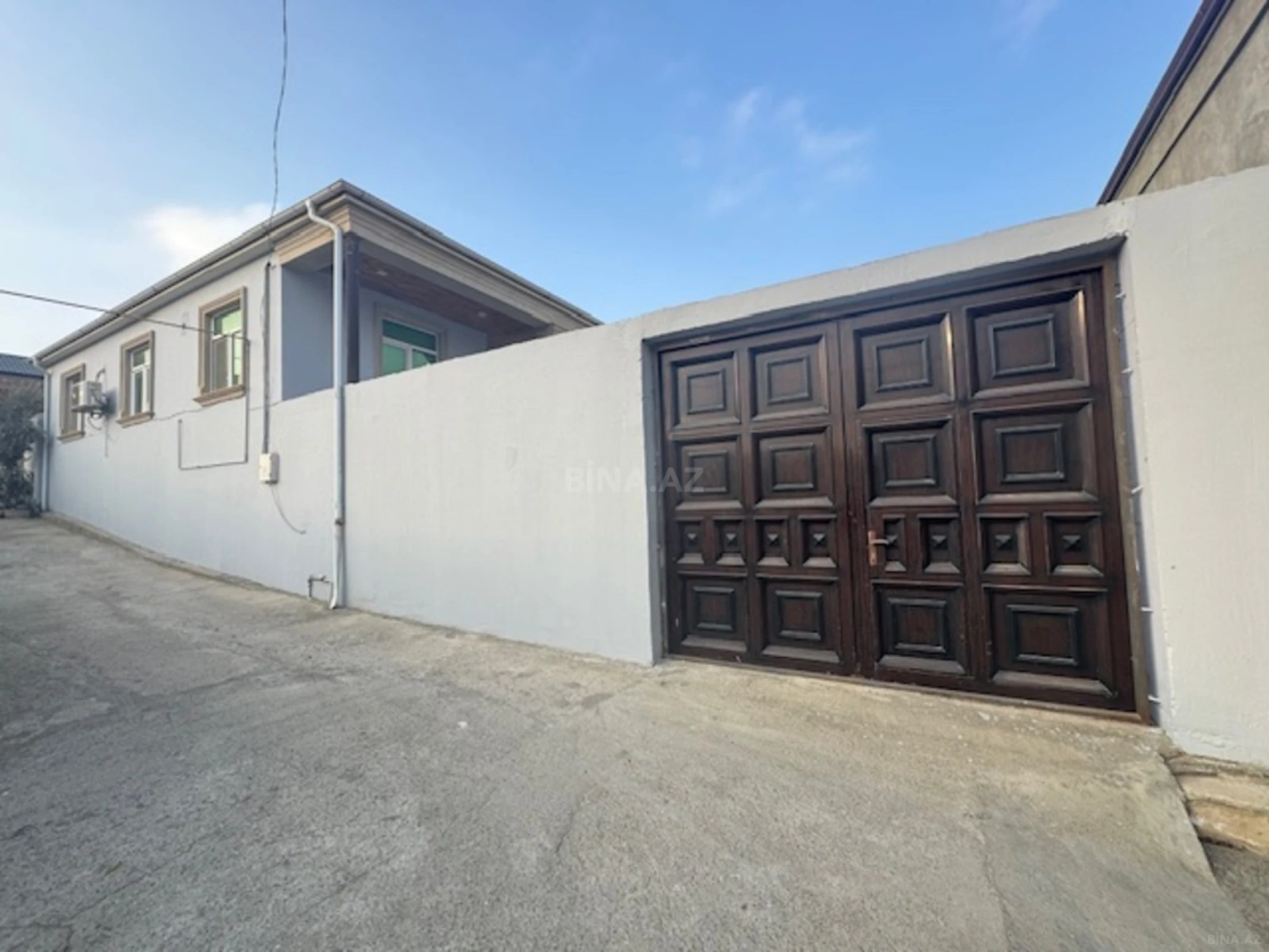 Satılır 4 otaqlı həyət evi 220 m²