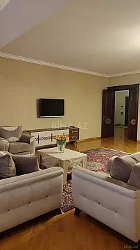 Kirayə verilir 2 otaqlı mənzil 120 m²