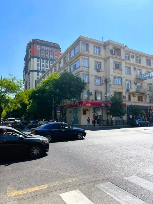 Satılır 2 otaqlı mənzil 70 m²