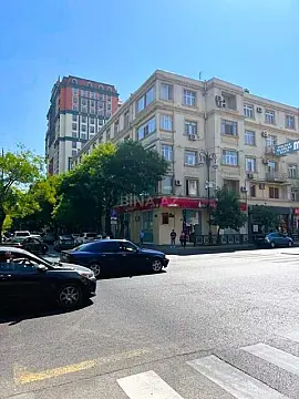 Satılır 2 otaqlı mənzil 70 m² — Bakı 2 otaq 70.00 m²