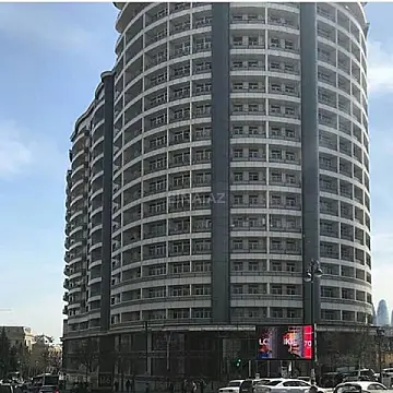 Satılır 3 otaqlı mənzil 125 m² — Bakı, Nizami 3 otaq 125.00 m²