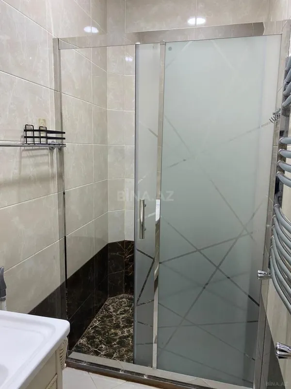 Satılır 3 otaqlı mənzil 125 m²