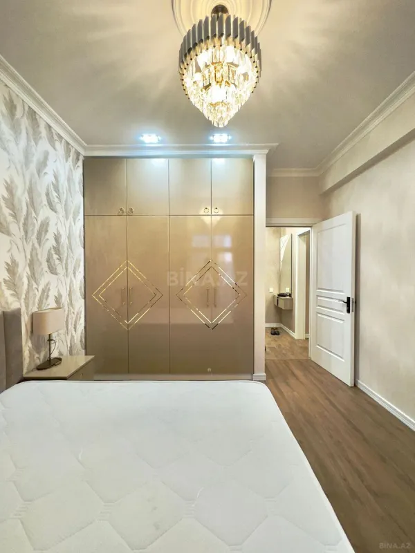 Satılır 2 otaqlı mənzil 66 m²