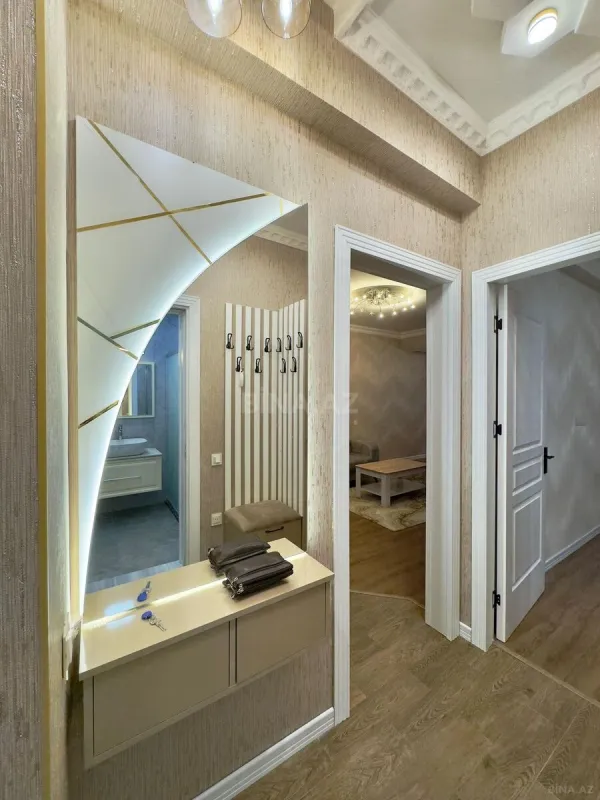 Satılır 2 otaqlı mənzil 66 m²