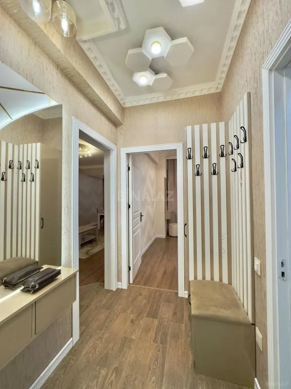 Satılır 2 otaqlı mənzil 66 m²