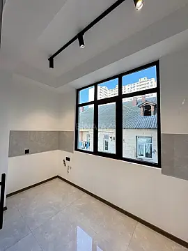 Satılır 2 otaqlı mənzil 56 m²