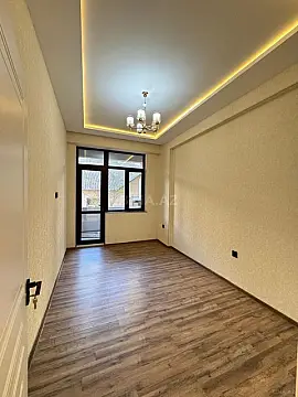 Satılır 2 otaqlı mənzil 56 m²