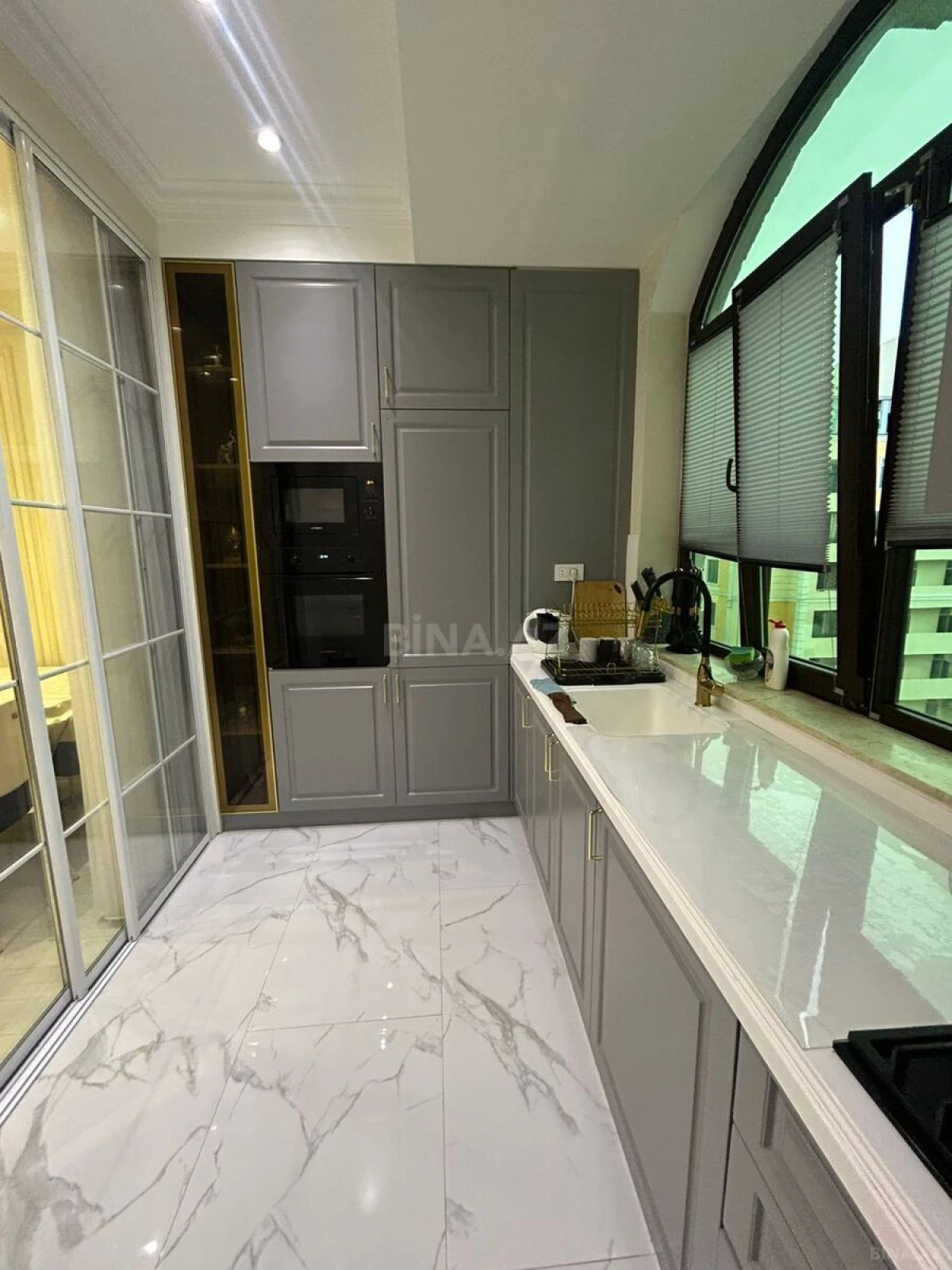 Kirayə verilir 3 otaqlı mənzil 100 m²